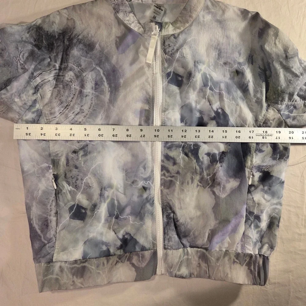 Mono‎ B Women's Cropped Lightweight Bomber Jacket Size M, Lightening Tie Dye
